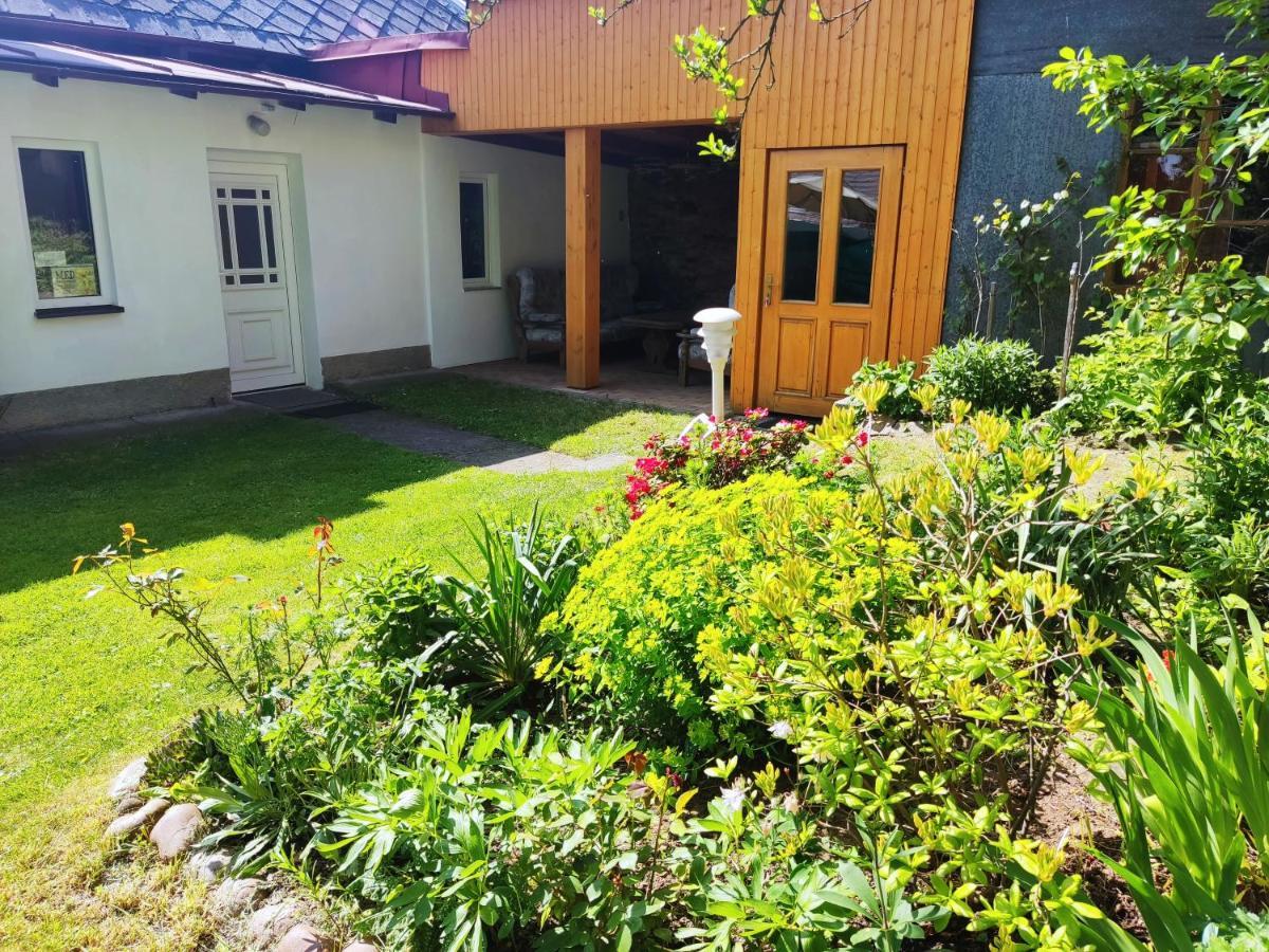 Apartman Utvina Exterior photo