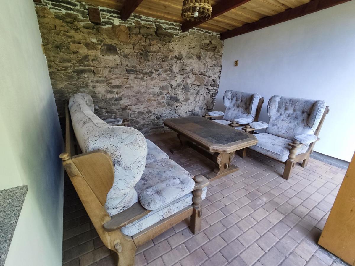 Apartman Utvina Exterior photo