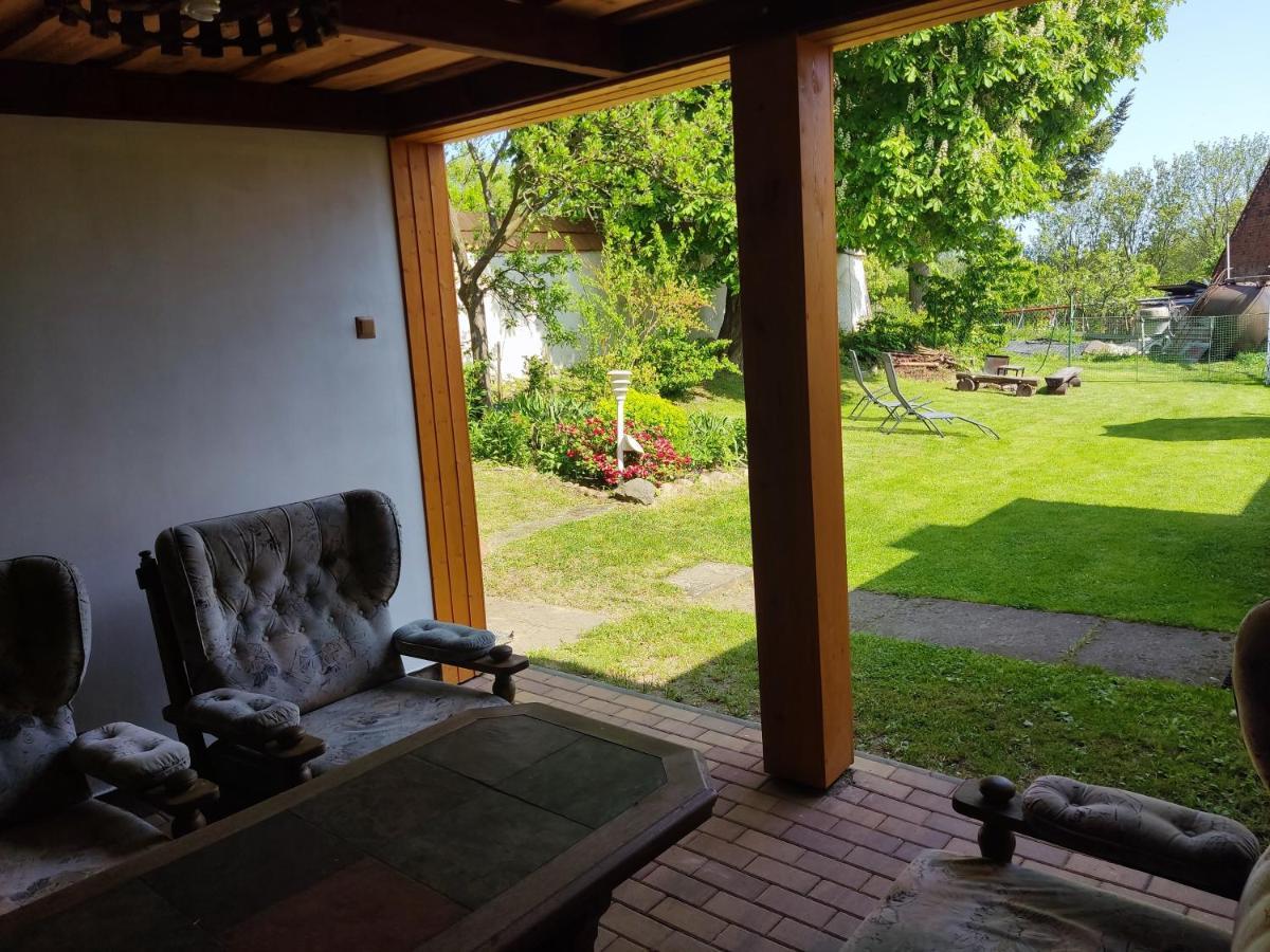 Apartman Utvina Exterior photo