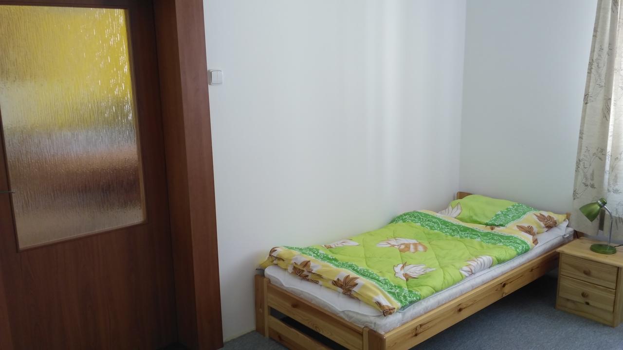Apartman Utvina Exterior photo